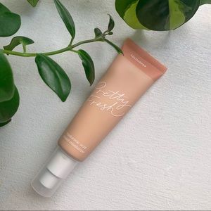 Colourpop Hyaluronic Tinted Moisturizer